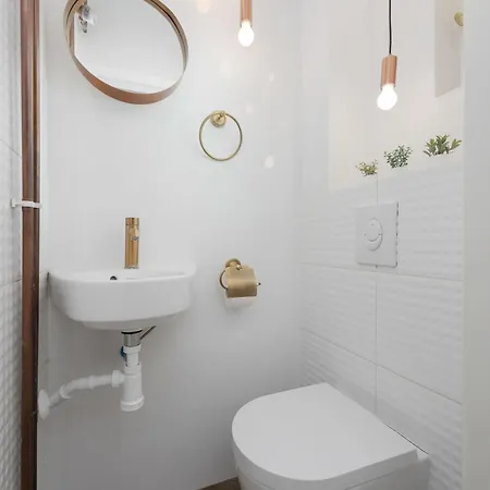 By Renters Apartment Warsaw