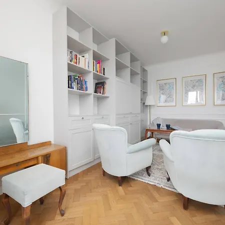 Apartment By Renters