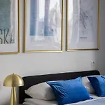 Apartment By Renters *
