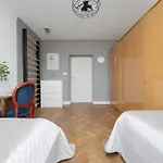 Apartment By Renters Warsaw
