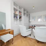 Apartment By Renters